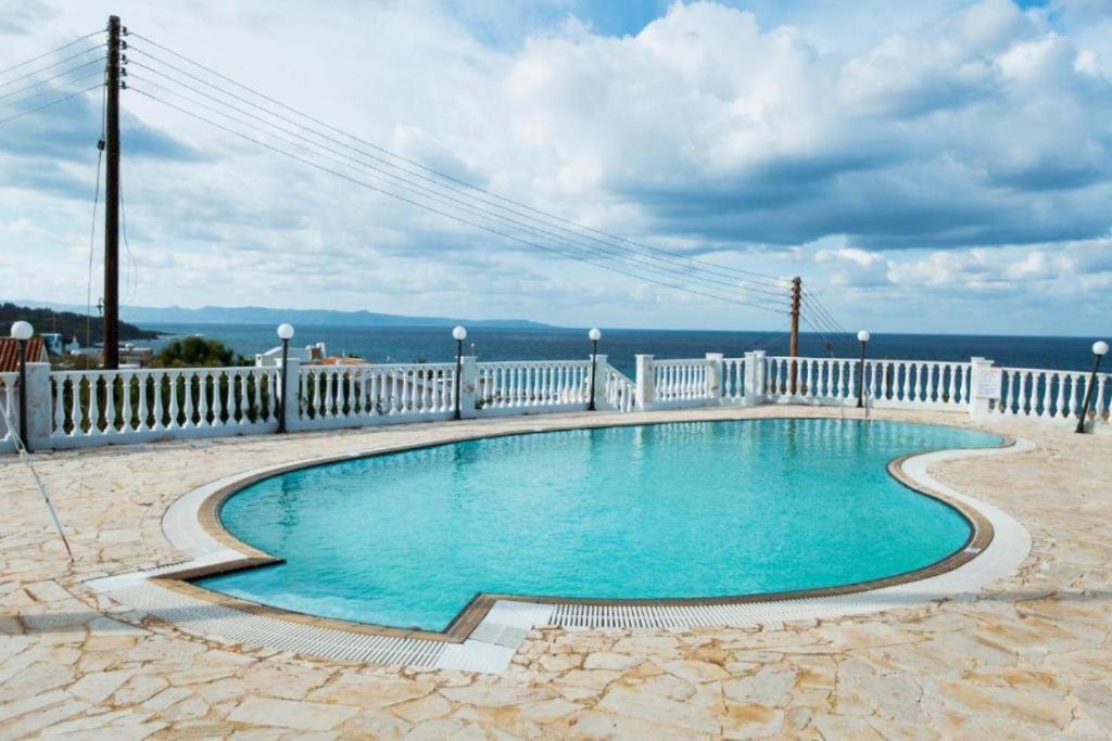 Seaclusion Vacation Villa Pomos Exterior photo
