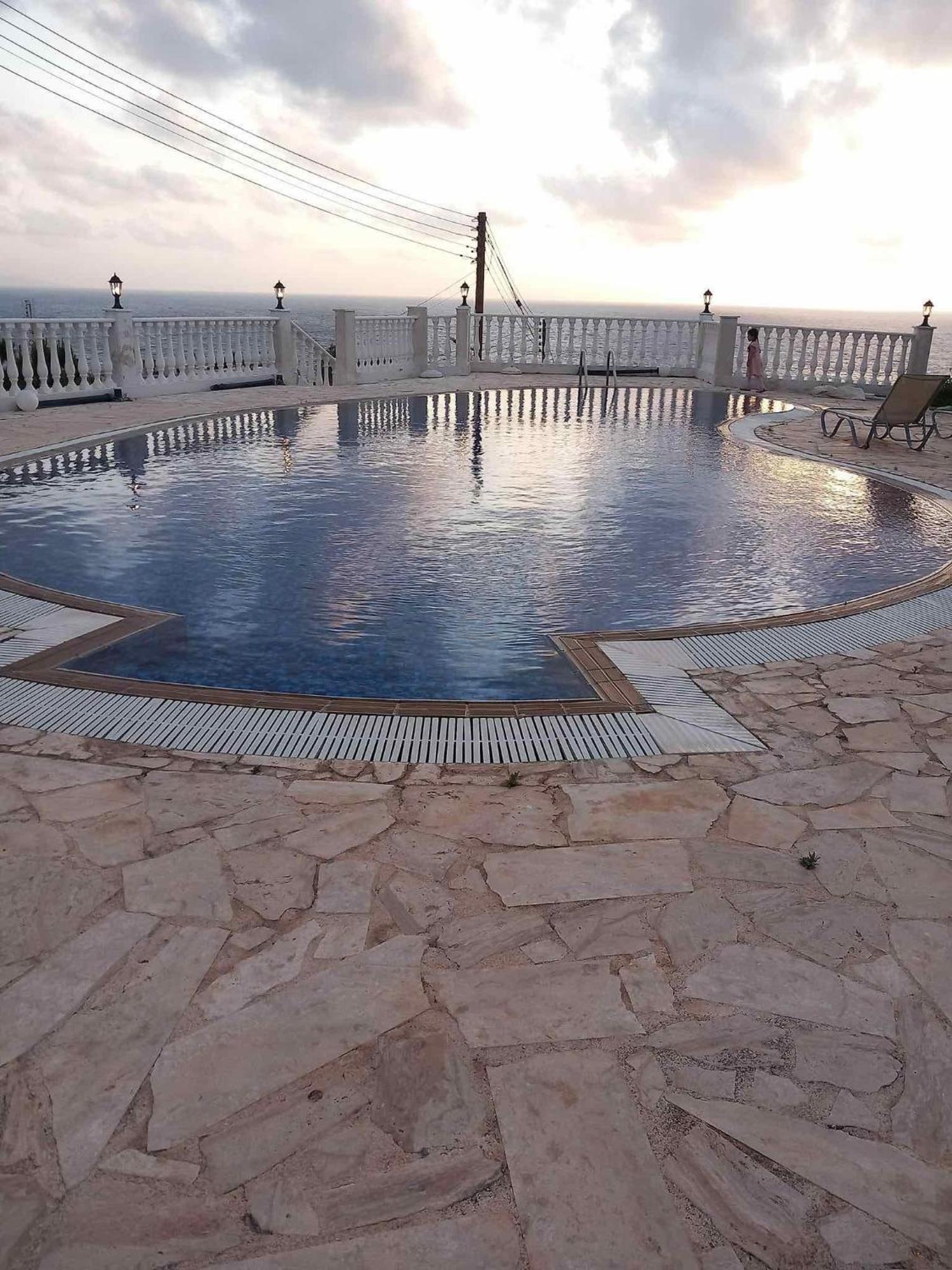 Seaclusion Vacation Villa Pomos Exterior photo